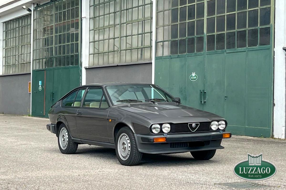 Alfa Romeo - Alfetta GTV6 2.5