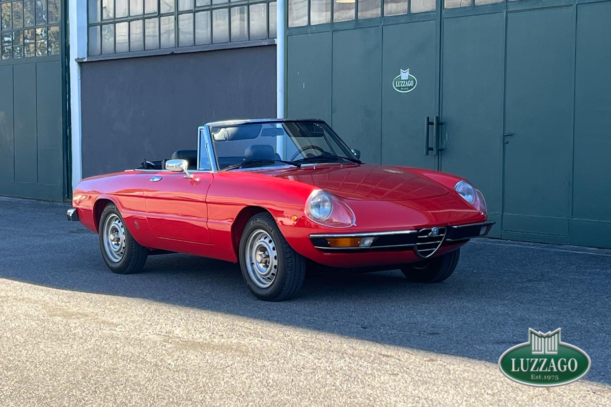 Alfa Romeo - 2000 Spider Veloce 2+2 (115.38)