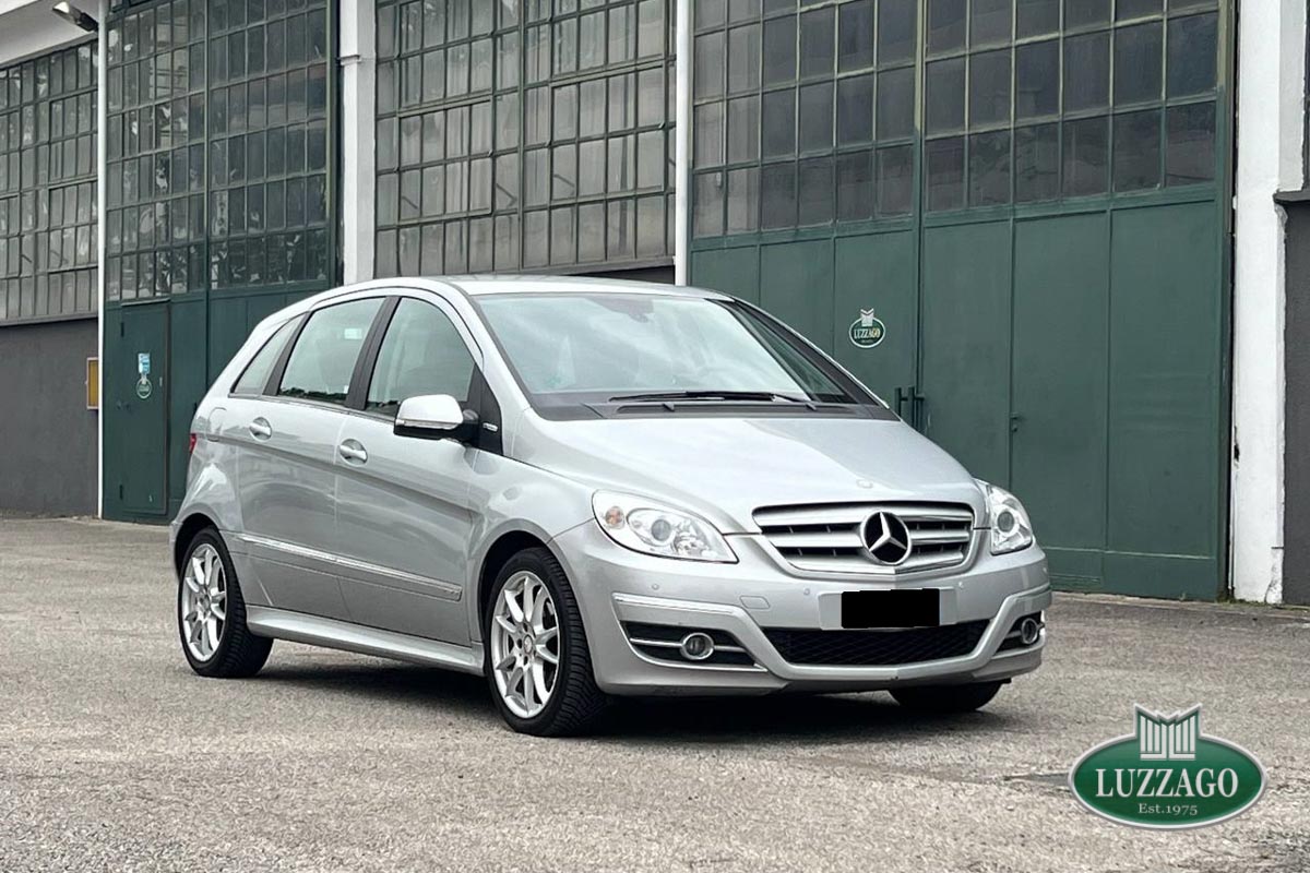 Mercedes-Benz - Klass B 180 Premium