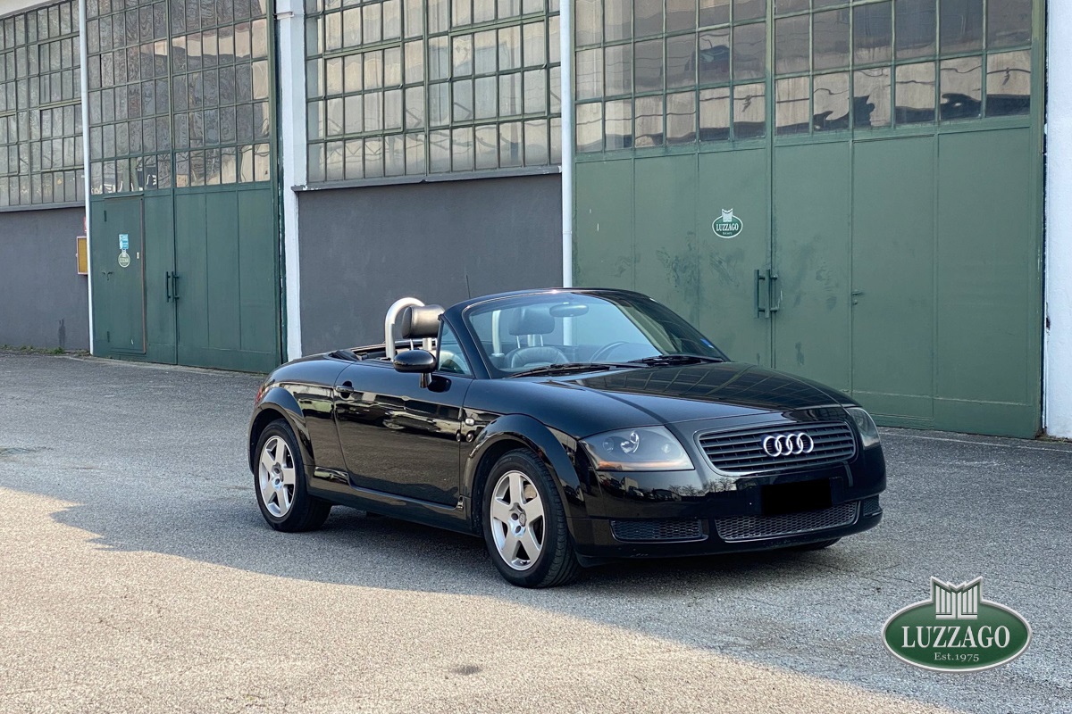  - TT Roadster 1.8 T 20V 179 CV S1