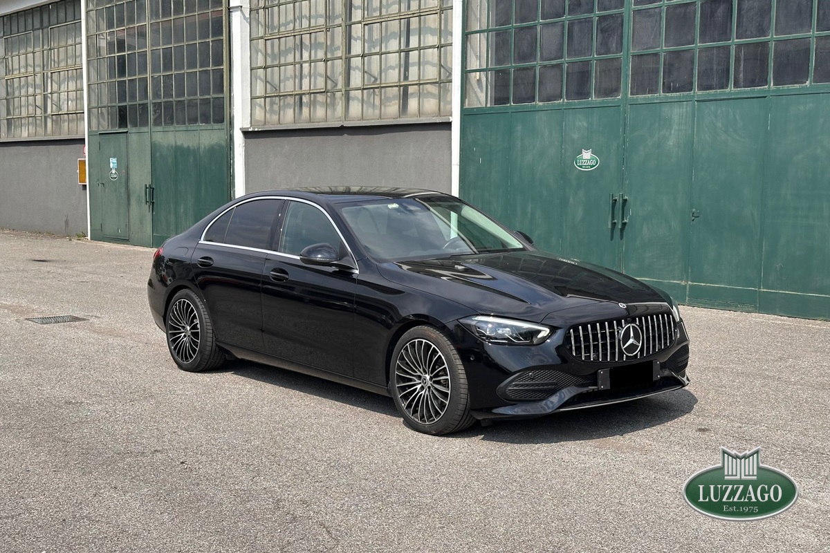 Mercedes-Benz - C200d Sport Sedan